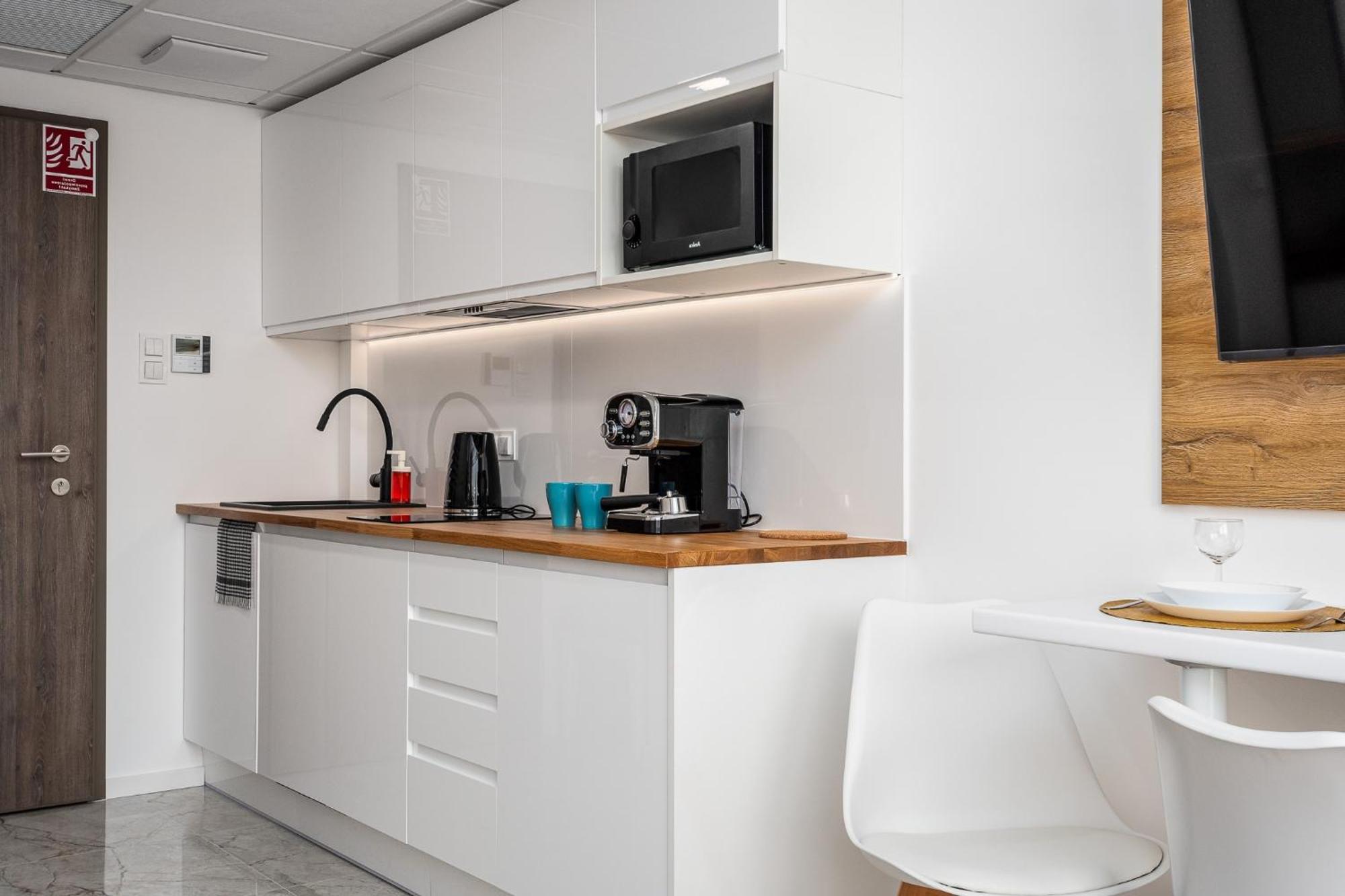 Pileckiego 59 Free Parking By Perfect Apart Warsaw Bilik gambar