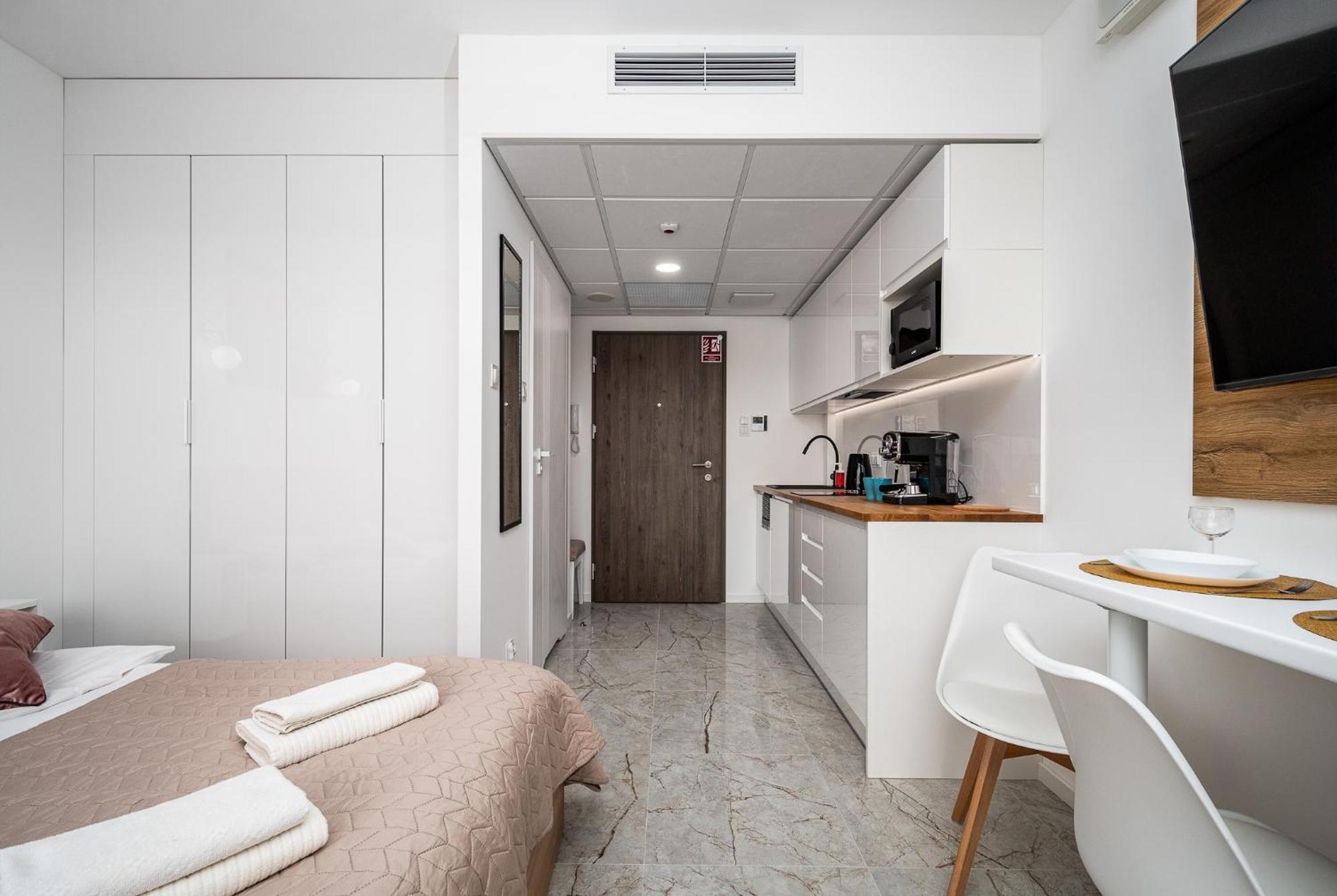 Pileckiego 59 Free Parking By Perfect Apart Warsaw Bilik gambar