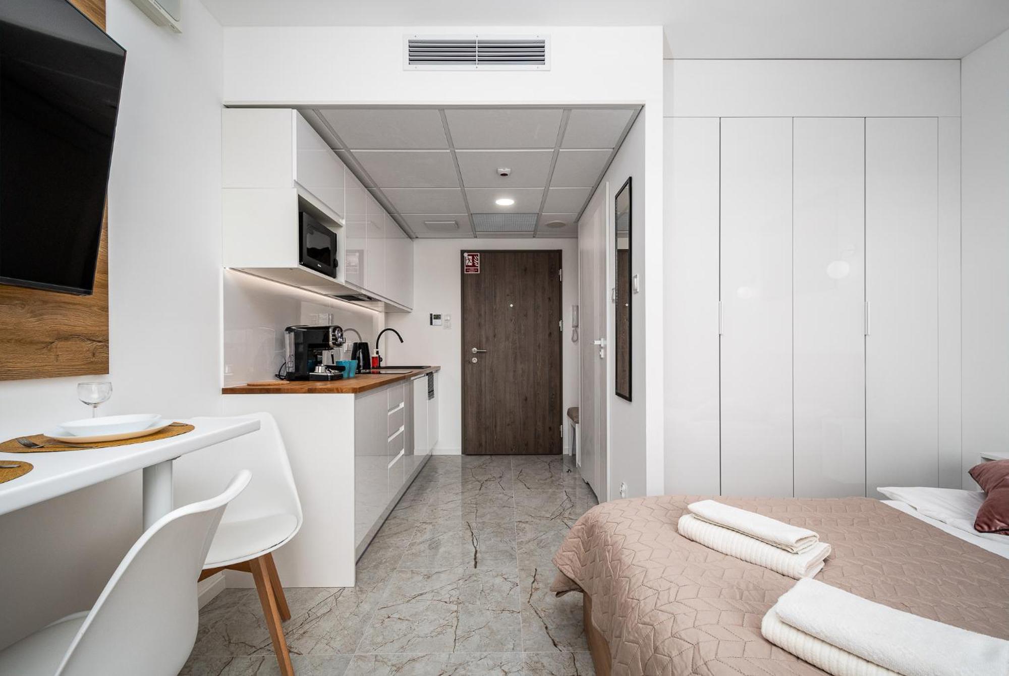 Pileckiego 59 Free Parking By Perfect Apart Warsaw Luaran gambar